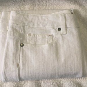 Paige Premium Denim 'Hollywood Hills' Denim Capri Jeans in White (29W x 24L)